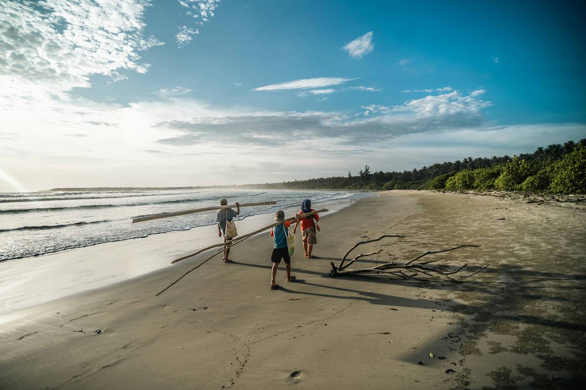 Remote Work for Nomads: How to Thrive (Without Burning Out) While Traveling the World
